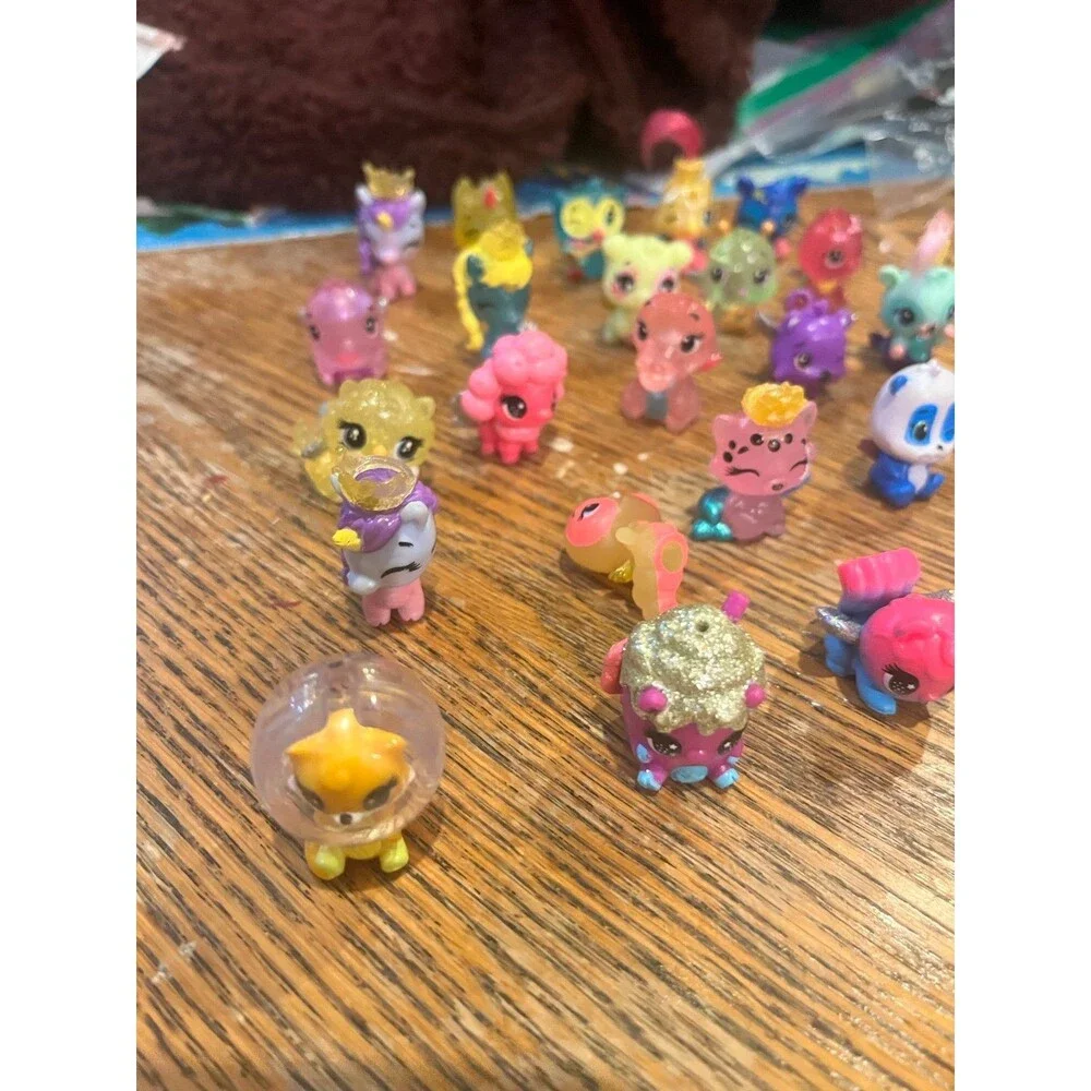 Shopkins lot of 25 toys